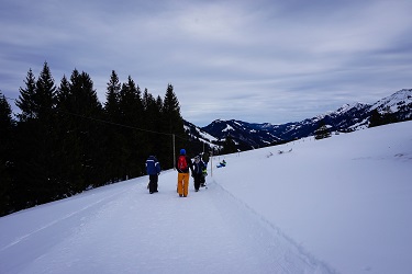 Schlitten fahren in der Alpenarena Hochhäderich im Bregenzerwald. Mehr Informationen unter www.wiraufreise.de