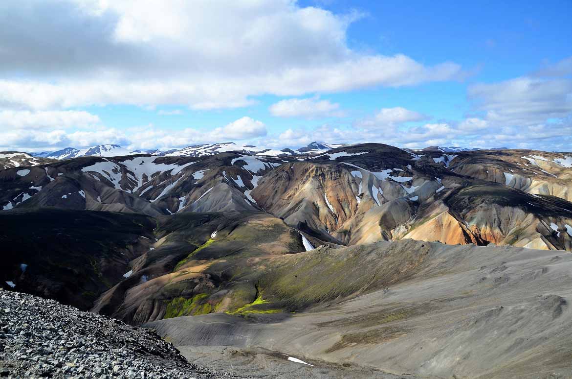 Gebirge auf Island - Landmannalaugar- weitere Informationen unter www.wiraufreise.de