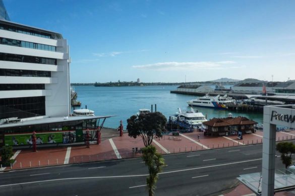 Ausblick aus dem Hotelzimmer - Copthorne Harbour City Hotel Auckland. Zu sehen ist der Hafen von Auckland neuseeland nordinsel